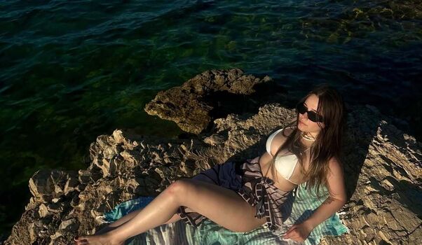 Full leaked Miafitz private photo