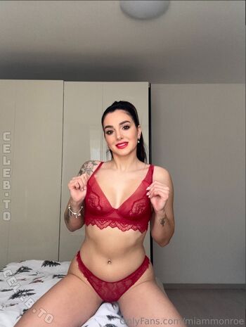 Full leaked Miammonroe page private photo