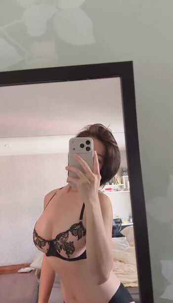 Full leaked Mianjaa private photo