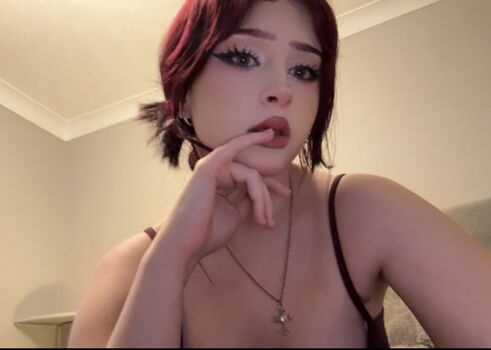 Full leaked Miaowiee private photo