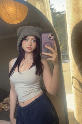 Full leaked Miaowiee private photo