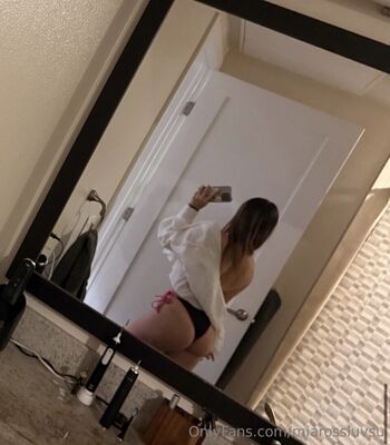Full leaked Miarossluvsu private photo