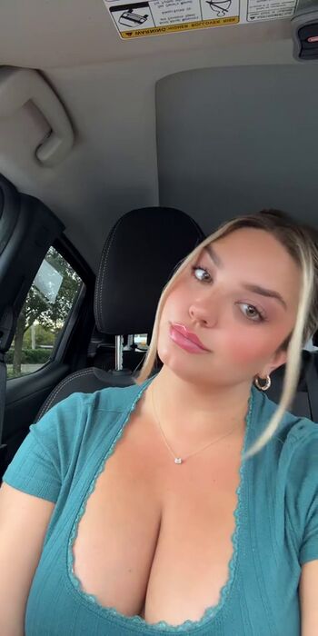 Full leaked Michhelleex private photo