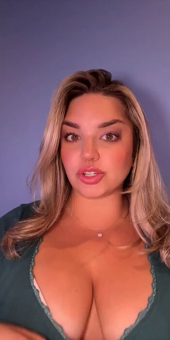 Full leaked Michhelleex private photo