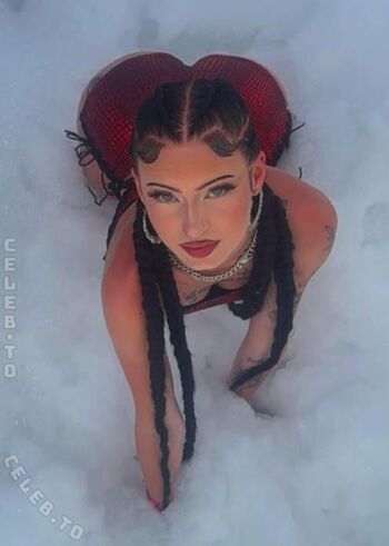 Full leaked Michxlaa private photo