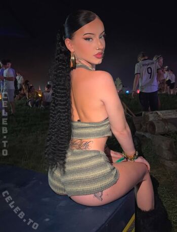 Full leaked Michxlaa private photo
