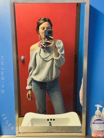 Full leaked Mickey page private photo