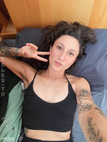 Full leaked Mickey page private photo