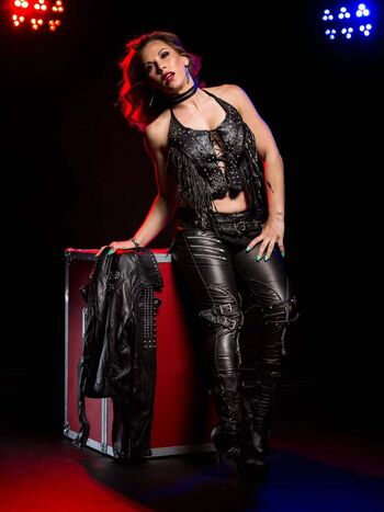 Full leaked Mickie james private photo
