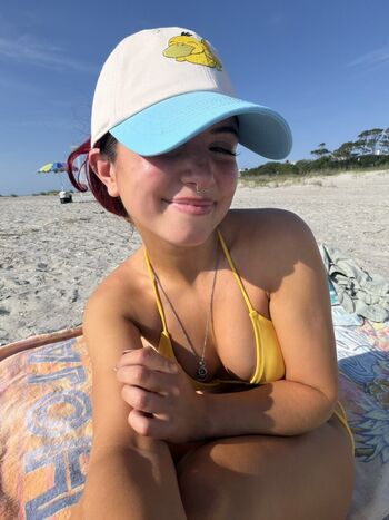 Full leaked Midget miki private photo