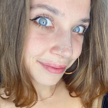 Full leaked Mihanika private photo