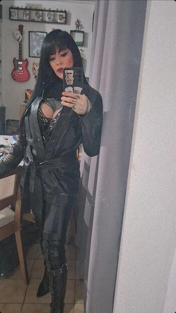 Full leaked Mihells private photo