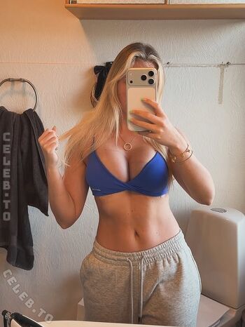 Full leaked Miiileb private photo