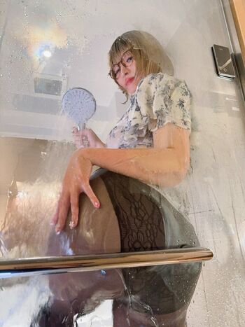 Full leaked Miinyan page private photo