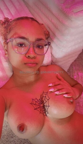 Full leaked Miixeddoll private photo