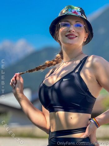Mika Nox