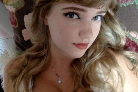 Full leaked Mikahhlynn private photo