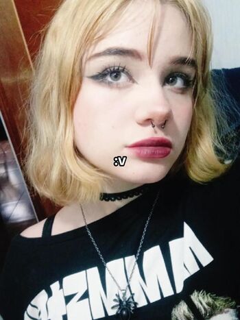 Full leaked Mikansee private photo