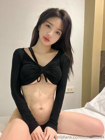 Full leaked Mikimika private photo