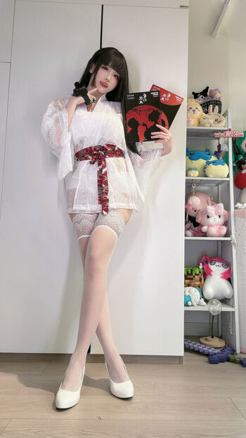 Mikomikoww