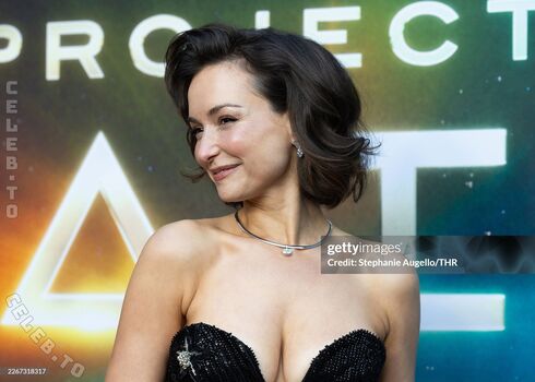 Full leaked Milana vayntrub private photo