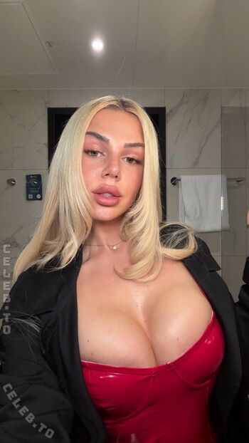 Full leaked Milaneedls private photo