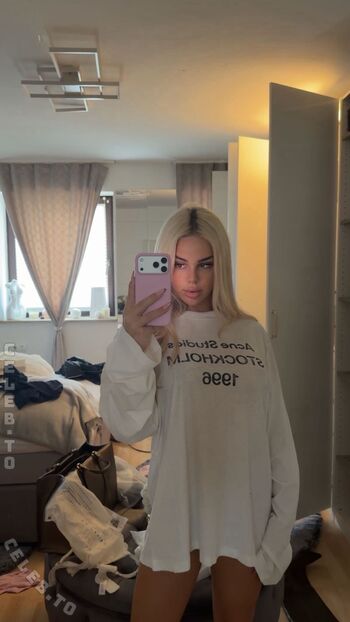Full leaked Milaneedls private photo