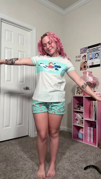 Full leaked Mildhippie private photo