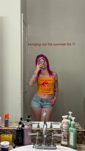 Full leaked Mildhippie private photo