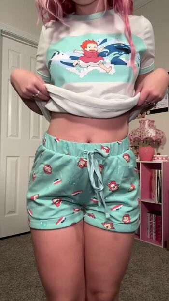 Full leaked Mildhippie private photo