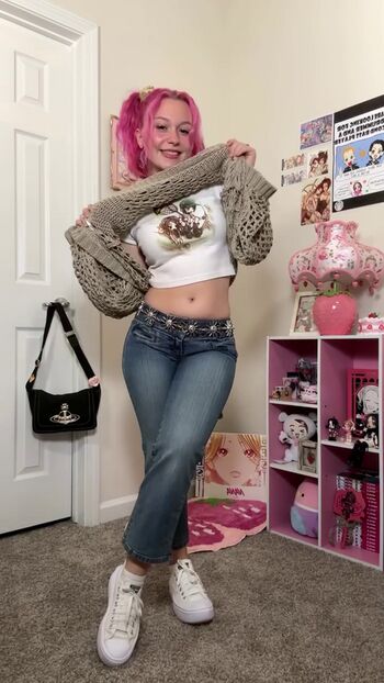 Full leaked Mildhippie private photo