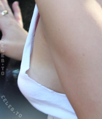 Full leaked Miley cyrus page private photo