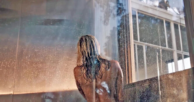 Full leaked Miley cyrus private photo