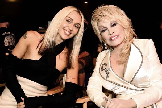 Full leaked Miley cyrus page private photo