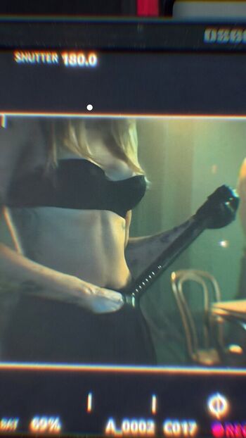 Full leaked Miley cyrus private photo