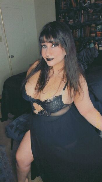 Full leaked Milfymonster private photo
