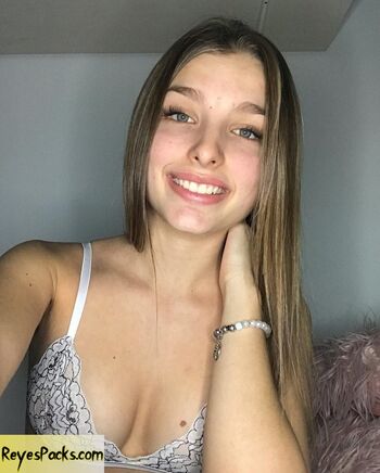 Full leaked Mili cisneros private photo