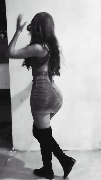 Full leaked Milipetite private photo