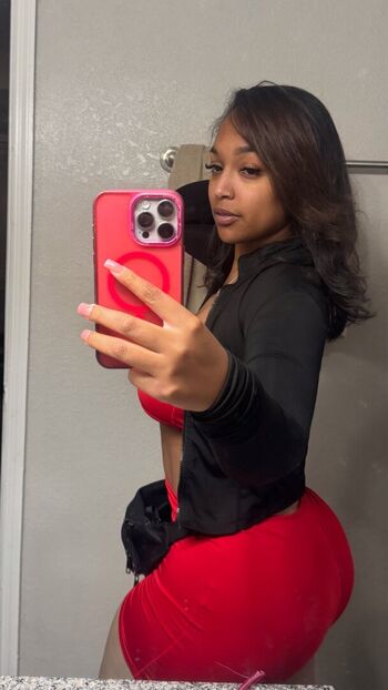 Full leaked Milkchaike private photo