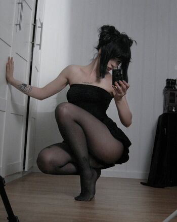 Full leaked Milkgore private photo