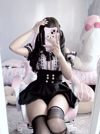 Full leaked Milkiewaifu private photo