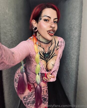 Full leaked Milkyalienx private photo