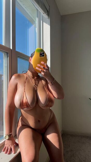 Full leaked Milkysips private photo