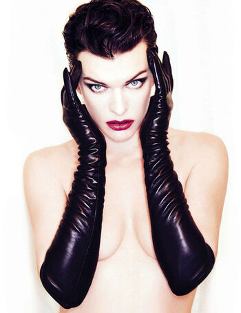 Full leaked Milla jovovich private photo