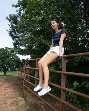 Full leaked Millie bobby brown page private photo