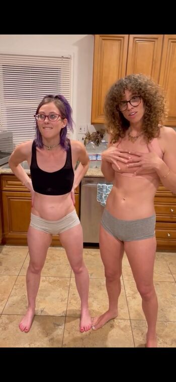 Full leaked Millieebunny private photo