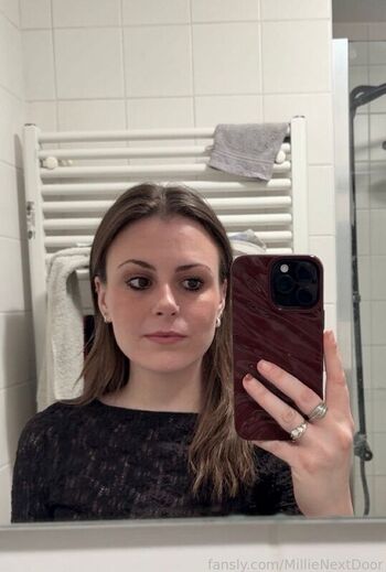 Full leaked Millienextdoor private photo