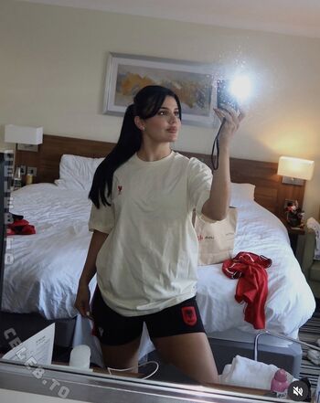 Full leaked Mimoza hamidi private photo