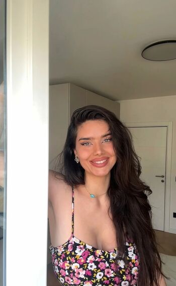 Full leaked Mina leenovic private photo