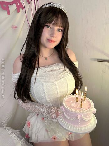 Full leaked Mina min page private photo
